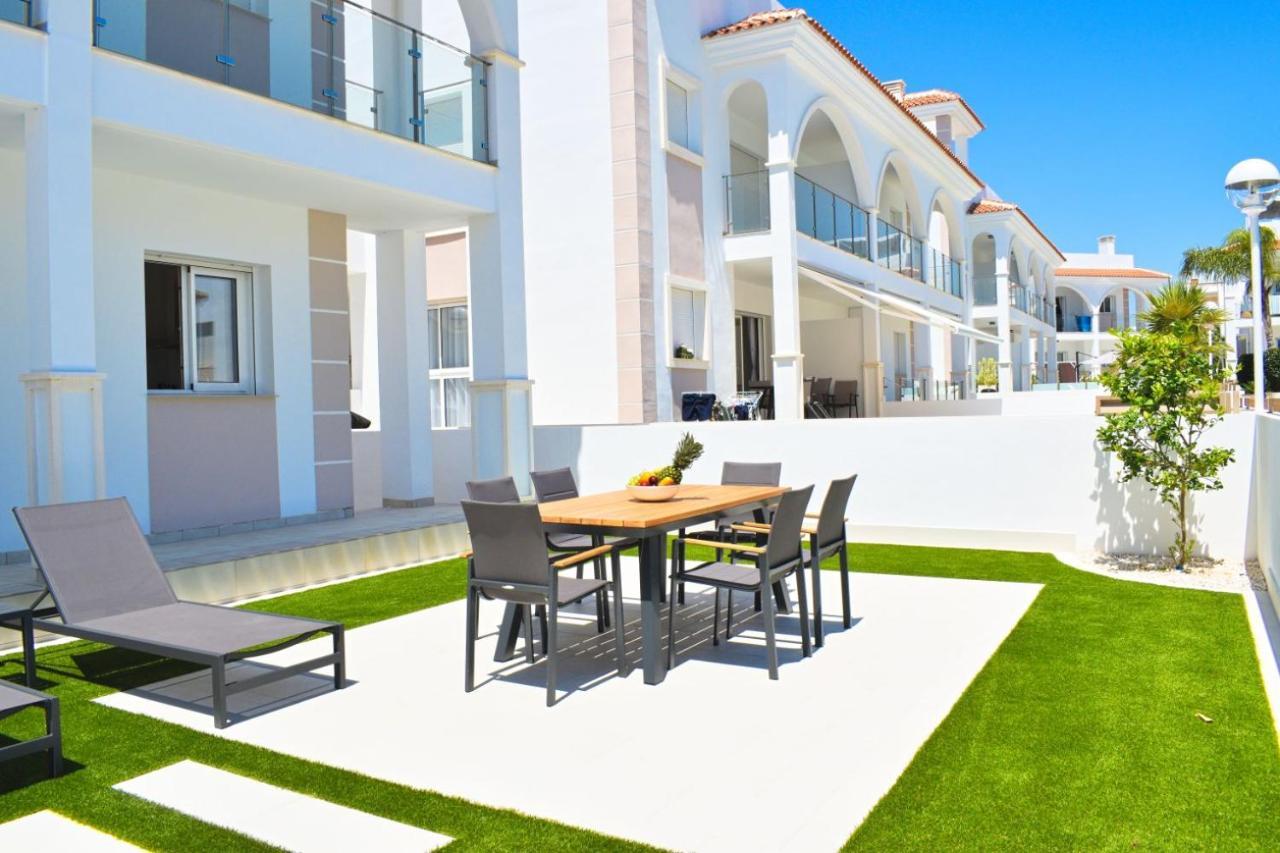New Build Apartment On Beautiful Modern Complex Rojales Buitenkant foto